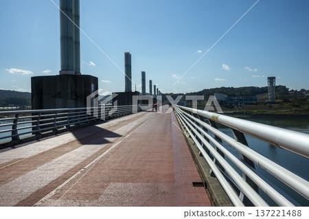 Han River bike path 137221488