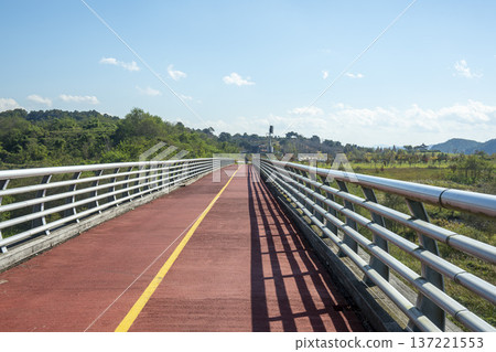 Han River bike path Han River bike path 137221553