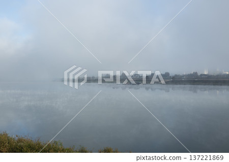 Han River bike path Han River bike path 137221869