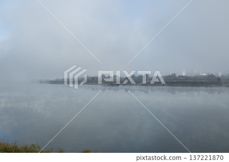 Han River bike path Han River bike path 137221870