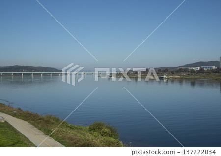 Han River bike path Han River bike path 137222034