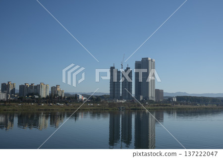 Han River bike path Han River bike path 137222047