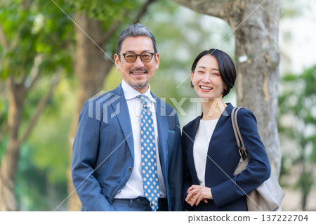 Business men women Business men women 137222704