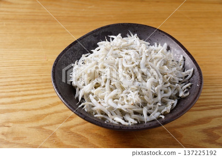 Shiugake fried shrimp Shiugake fried shrimp 137225192