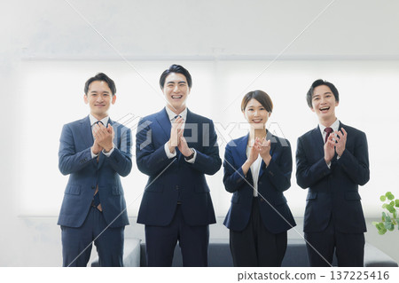 Business people lined up Business people lined up 137225416