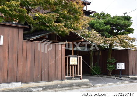 位於三重縣桑名市的歷史悠久的餐廳船津屋和東海道 位於三重縣桑名市的歷史悠久的餐廳船津屋和東海道 137226717