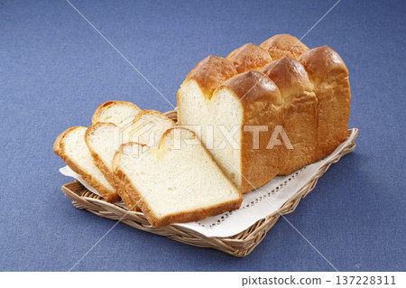 Hotel Bread Hotel Bread 137228311