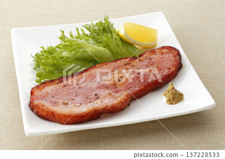 厚切培根牛排 137228533