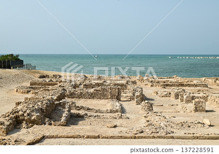Beautiful scenery of Bahrain Fort 137228591