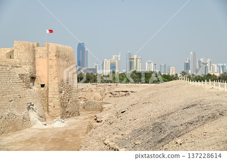 Beautiful scenery of Bahrain Fort Beautiful scenery of Bahrain Fort 137228614
