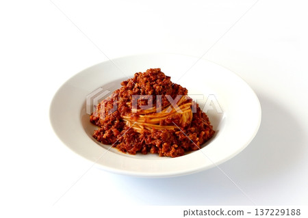 Bolognese spaghetti on white background Bolognese spaghetti on white background 137229188