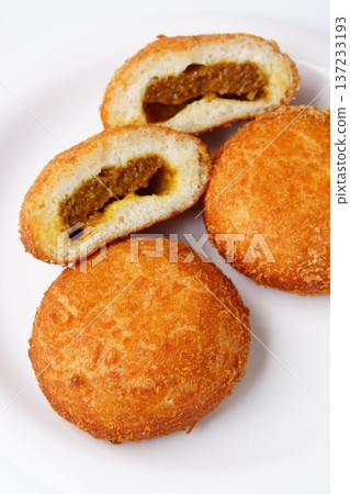 Curry bread, cooked bread Curry bread, cooked bread 137233193