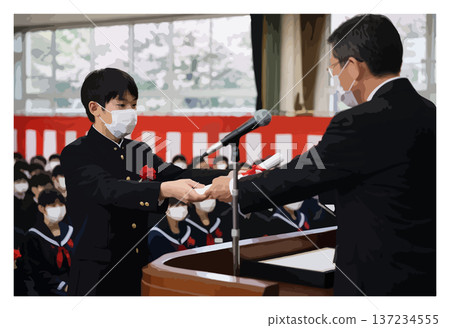 日本國中畢業典禮頒發畢業證書的男學生 137234555