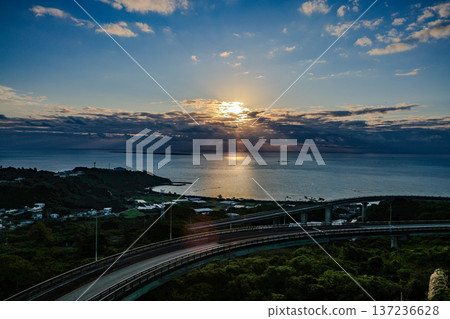 沖繩的晨光 137236628