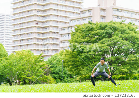Senior man doing stretching Senior man doing stretching 137238163