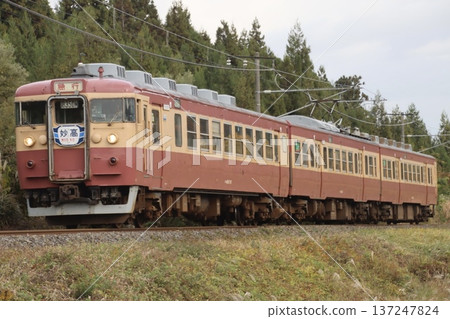 Echigo Tokimeki Railway 413 series and 455 series Echigo Tokimeki Railway 413 series and 455 series 137247824