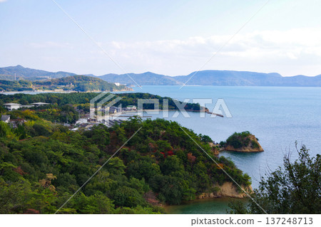 輕鬆的海邊景色 輕鬆的海邊景色 137248713