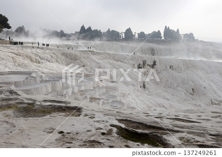 Panoramic view of travertine at Pamukkale, Turkey 137249261