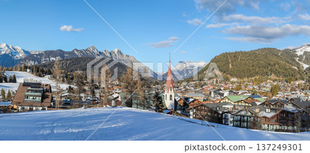 Winter panorama of Seefeld village with the church at sunset in in the Tyrolean Alps, Austria Winter panorama of Seefeld village with the church at sunset in in the Tyrolean Alps, Austria 137249301