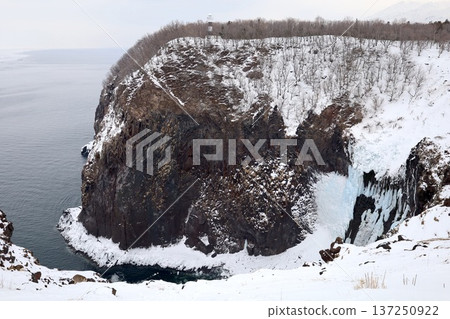 二月冬季北海道,冬季景色,世界自然遺產知床,從知床自然中心徒步前往芙蕾佩瀑布 二月冬季北海道,冬季景色,世界自然遺產知床,從知床自然中心徒步前往芙蕾佩瀑布 137250922