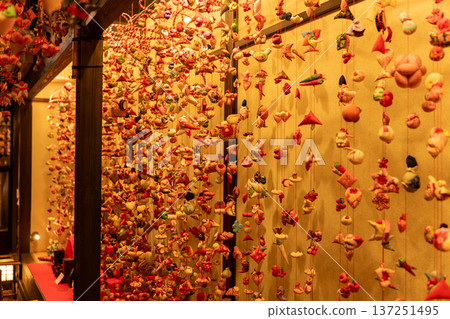 (靜岡縣)女兒節文化公園女兒人偶館,懸掛式女兒人偶裝飾 (靜岡縣)女兒節文化公園女兒人偶館,懸掛式女兒人偶裝飾 137251495