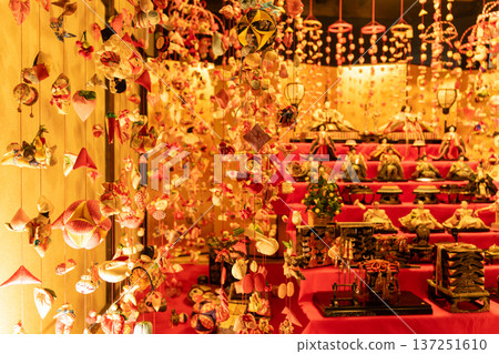 (Shizuoka Prefecture) Hinamatsuri Park Hina Dolls and Hanging Hina Dolls (Shizuoka Prefecture) Hinamatsuri Park Hina Dolls and Hanging Hina Dolls 137251610
