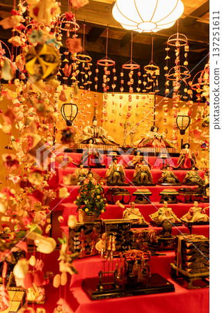 (靜岡縣)女兒節文化公園女兒人偶館,懸掛式女兒人偶裝飾 (靜岡縣)女兒節文化公園女兒人偶館,懸掛式女兒人偶裝飾 137251611