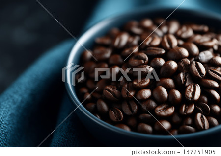 Shiny roasted coffee beans Shiny roasted coffee beans 137251905