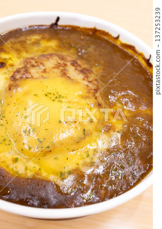 Delicious hamburger curry doria Delicious hamburger curry doria 137253239