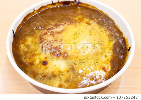 Delicious hamburger curry doria Delicious hamburger curry doria 137253248