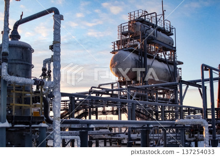 Oil refinery Construction of an oil industrial facility 137254033