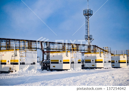 Oil refinery Construction of an oil industrial facility 137254042