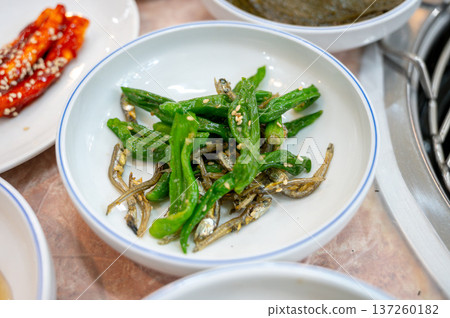 Spicy Stir Fried Anchovy Korean side dish 137260182