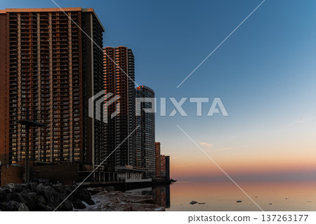 Evening city landscape. 137263177