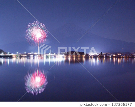 Winter fireworks reflected on Lake Kawaguchi in Yamanashi Prefecture, February Winter fireworks reflected on Lake Kawaguchi in Yamanashi Prefecture, February 137266177