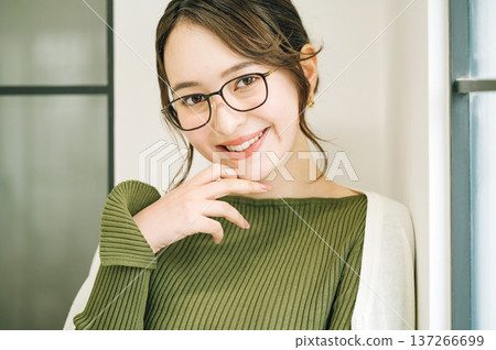 Young lady's portrait Young lady's portrait 137266699