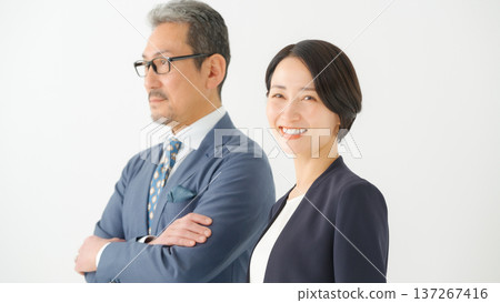 Business men and women Business men and women 137267416