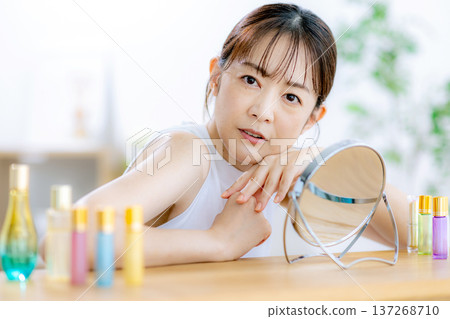 Middle female with beautiful skin 137268710