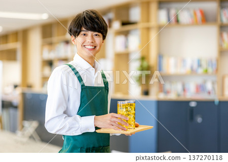 Cafe Male Part-time Worker Cafe Male Part-time Worker 137270118