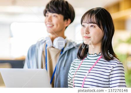 Business person working in the office Business person working in the office 137270146