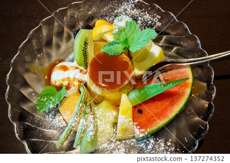 Pudding a la mode on a plate Pudding a la mode on a plate 137274352