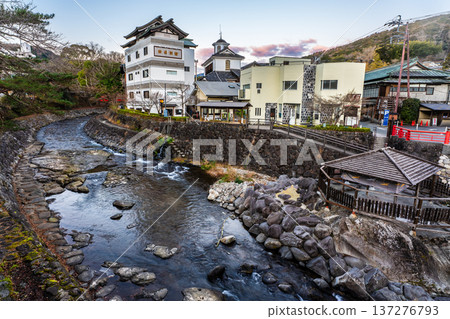 黎明的修善寺:桂川與獨光之湯(靜岡縣伊豆市) 黎明的修善寺:桂川與獨光之湯(靜岡縣伊豆市) 137276793