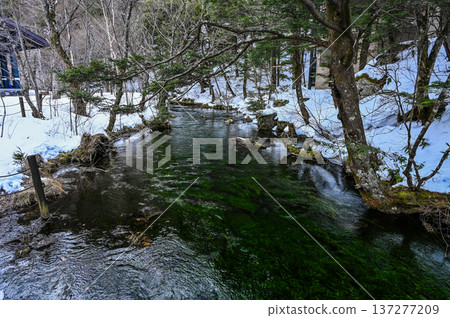 Kamikochi in the midst of winter 137277209