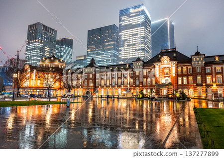 Rainy night in Tokyo Rainy night in Tokyo 137277899