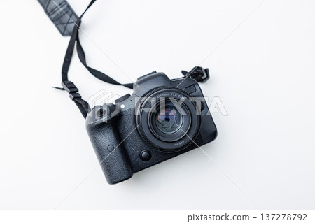 單眼相機拍攝的影像 137278792