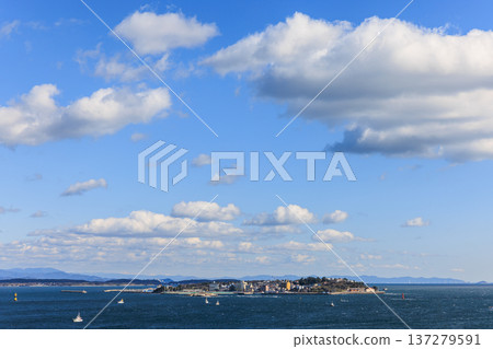 View of Himaka Island from Cape Hado, Minamichita Town, Aichi Prefecture 137279591