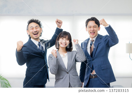 開會的商人 137283315