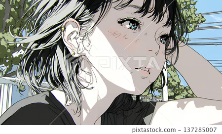 一位好奇的年輕女子目光炯炯地凝視著。 137285007