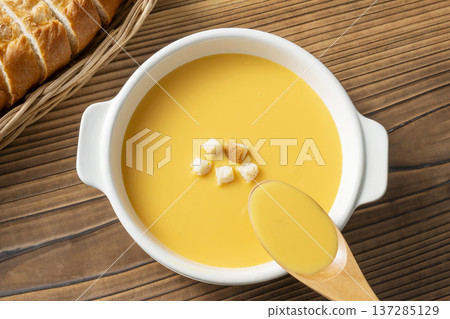 南瓜湯南瓜湯 137285129
