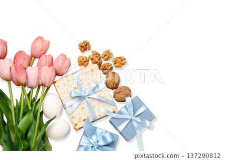 Passover has matzah, flowers, nuts, and eggs, isolated, PNG Passover has matzah, flowers, nuts, and eggs, isolated, PNG 137290812